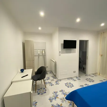 Dell'arco - Civico 17 بيت ضيافة *